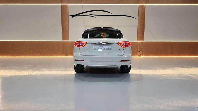 Usado Maserati Levante 430 CV (316 kW) 2017 Blanco SUV