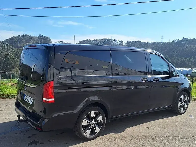 Usado Mercedes V220 Avantgarde 163 CV (119 kW) 2021 Negro Monovolumen