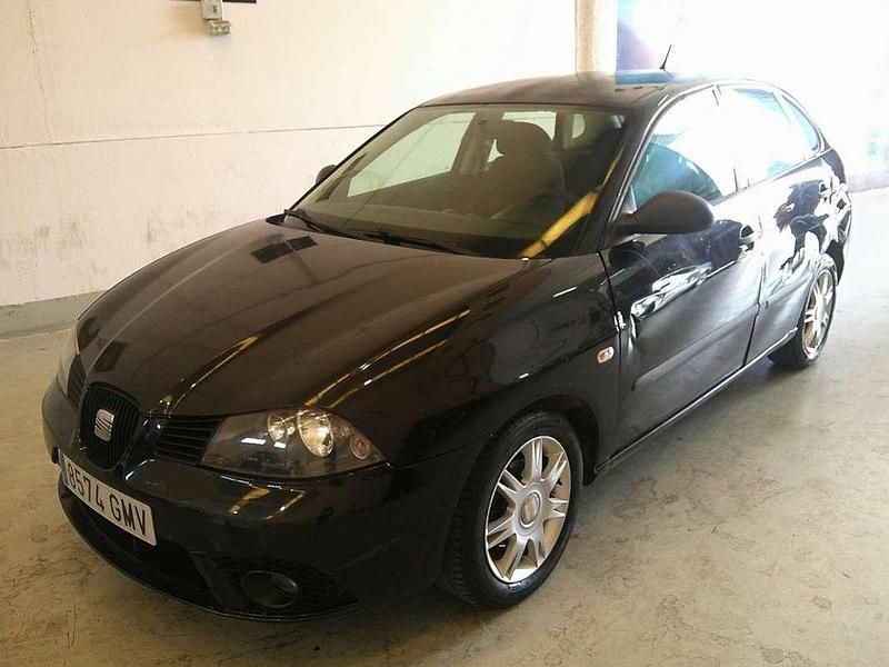Negro Usado 2009 Seat Ibiza Reference Utilitario | 2090 € (Super precio) - Imagen 1/4
