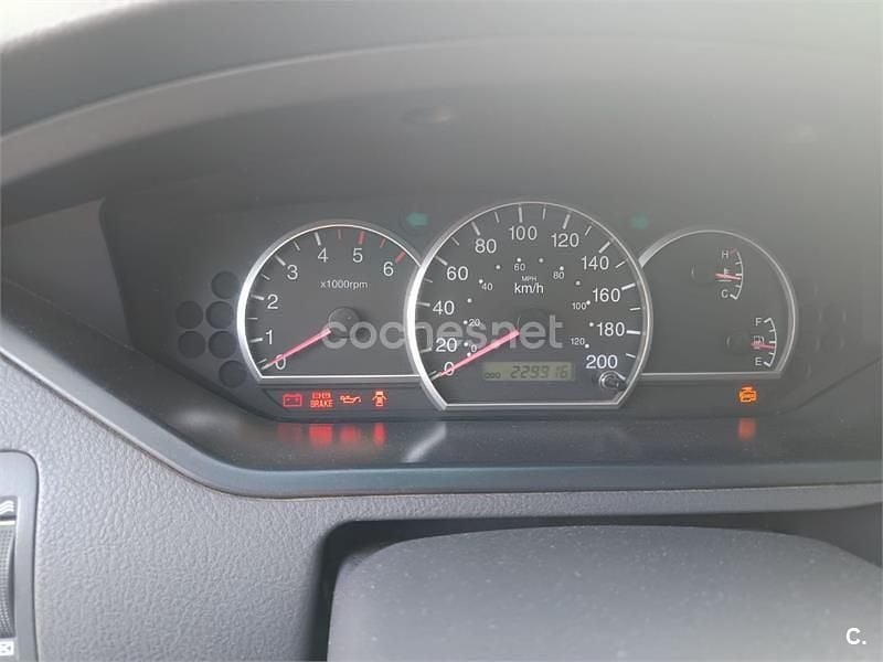 Usado Kia Carens EX 112 CV (82 kW) 2004 Negro Monovolumen