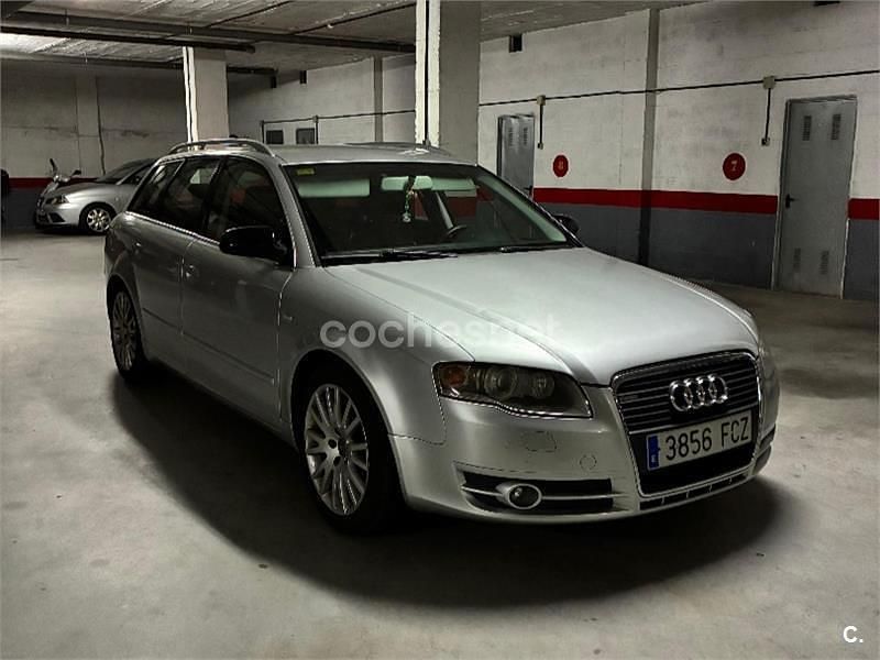 Usado Audi A4 140 CV (102 kW) 2007 Gris / plata Familiar
