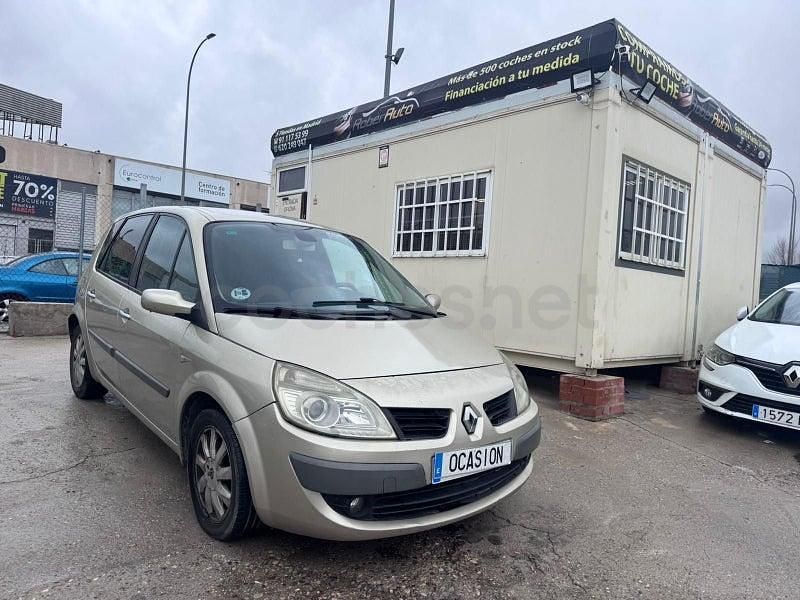 Usado Renault Scénic II Dynamique 105 CV (77 kW) 2006 Gris / plata Monovolumen