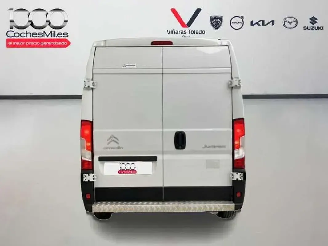 Usado Citroën Jumper 140 CV (102 kW) 2021 Blanco Monovolumen