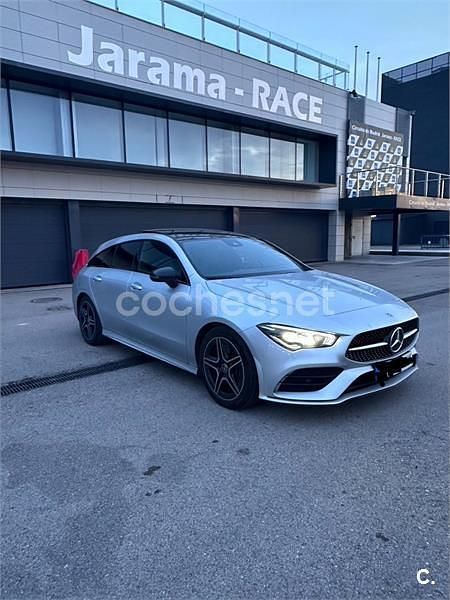 Usado Mercedes CLA250 Shooting Brake 224 CV (164 kW) 2023 Gris / plata Familiar