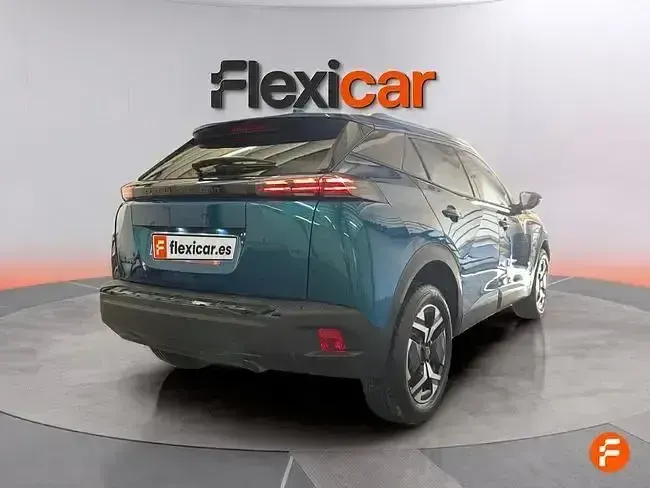 Usado Peugeot 2008 Allure 100 CV (73 kW) 2025 Verde SUV