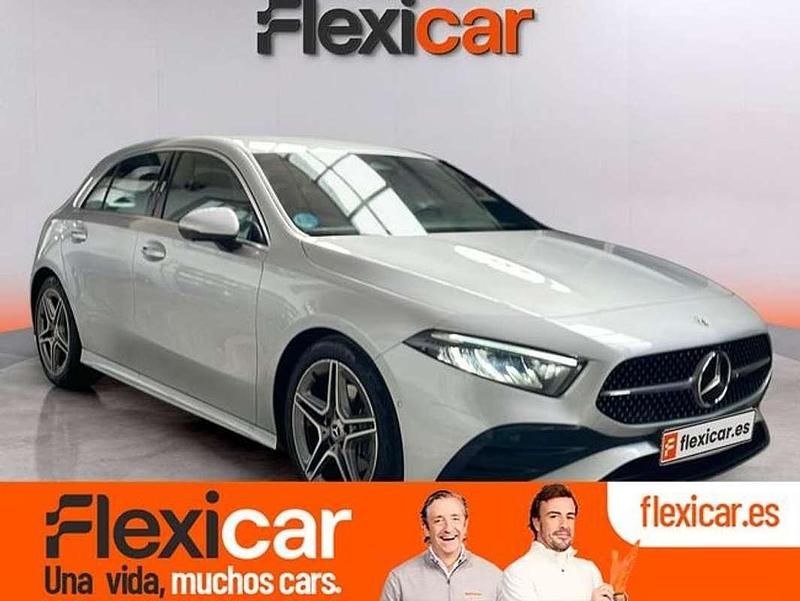 Blanco Usado 2023 Mercedes A180 Berlina | 28.490 € (Precio justo) - Imagen 1/4
