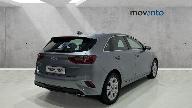 Usado Kia Ceed 136 CV (100 kW) 2023 Gris Utilitario