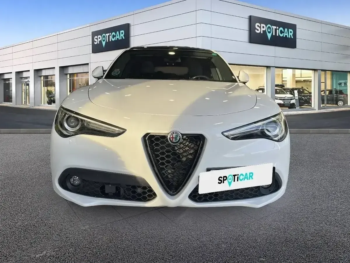 Usado Alfa Romeo Stelvio Veloce 210 CV (154 kW) 2020 Blanco SUV