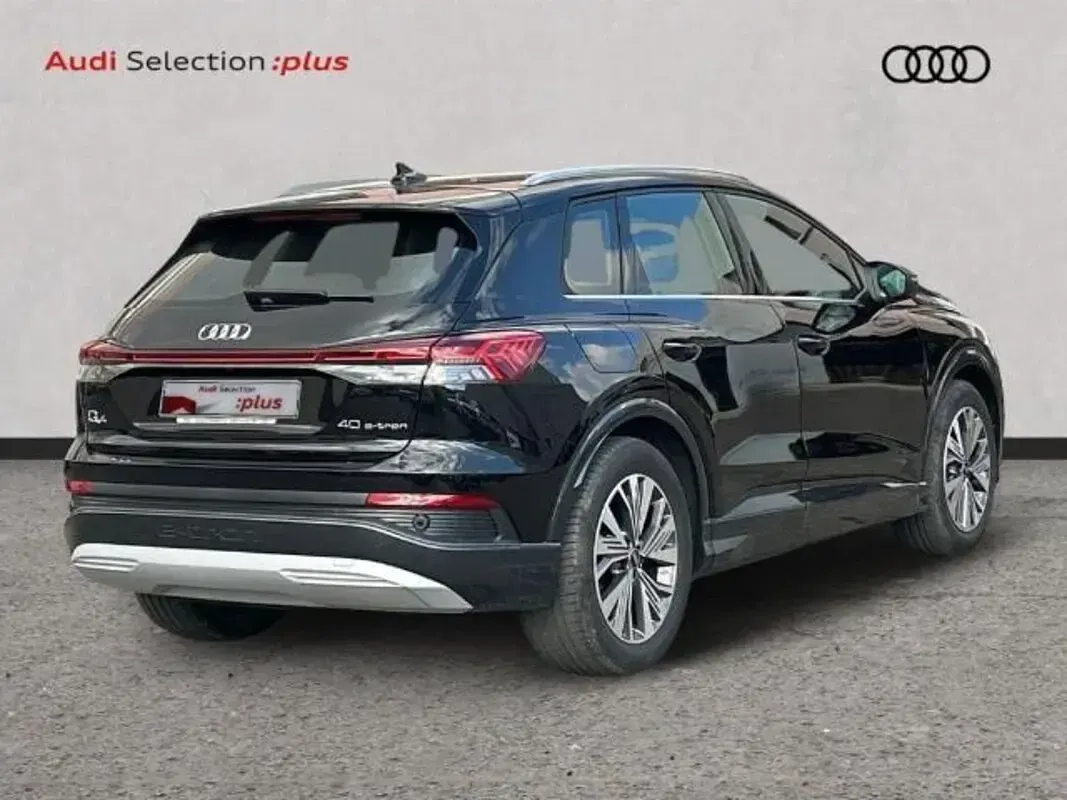 Usado Audi Q4 e-tron Advanced Plus 150 kW (204 CV) 2025 Negro SUV