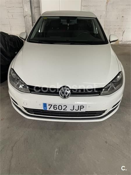 Blanco Usado 2015 VW Golf VII Edition Berlina | 12.000 € (Precio justo) - Imagen 1/4