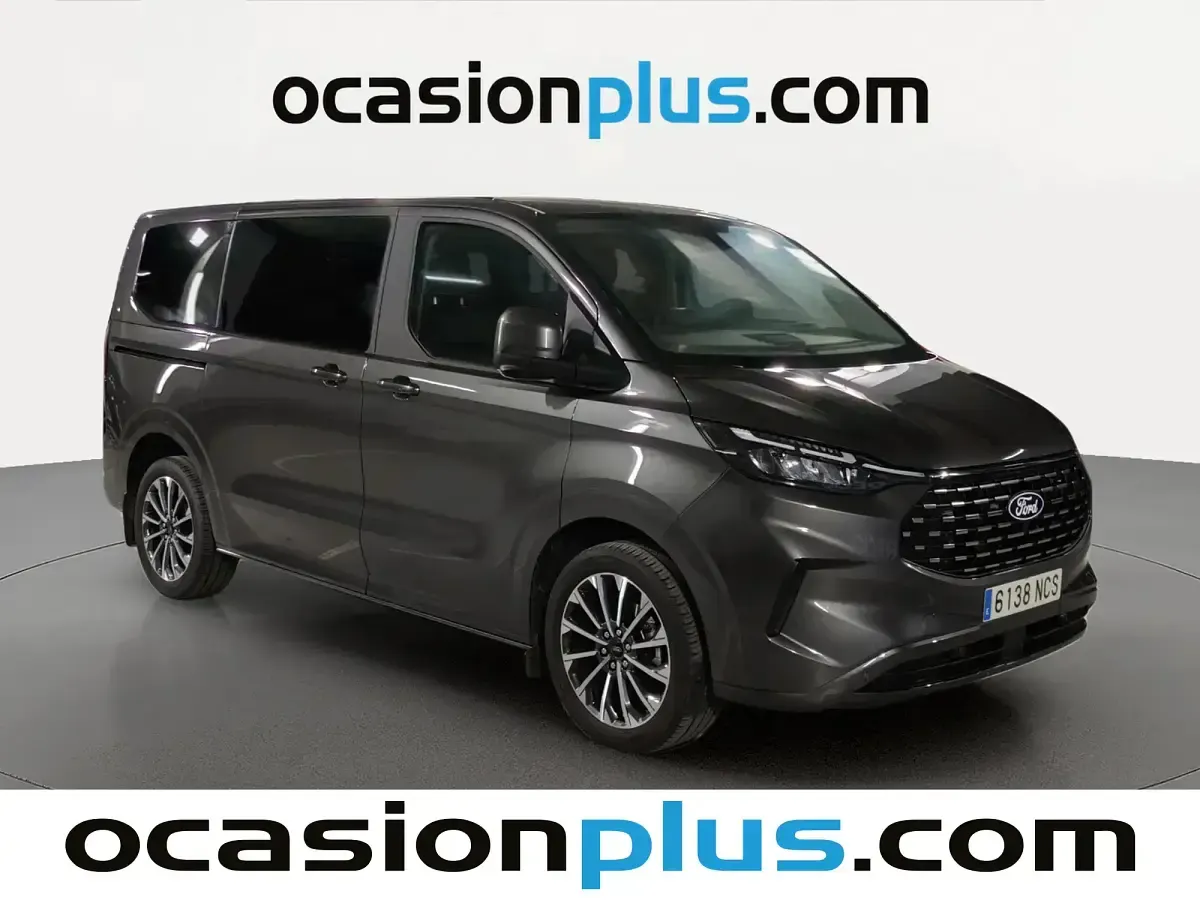 Usado Ford Tourneo Custom Titanium X 170 CV (125 kW) 2025 Gris Van