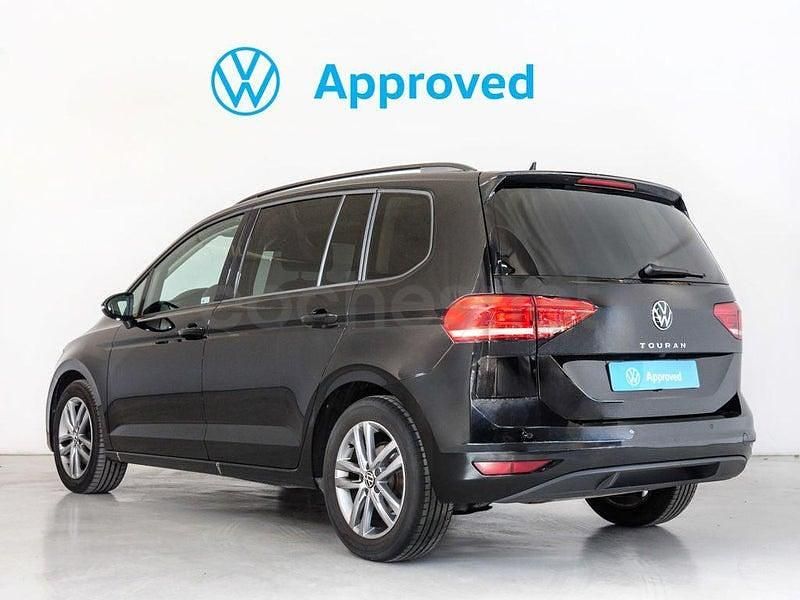 Usado VW Touran 150 CV (110 kW) 2025 Negro Monovolumen