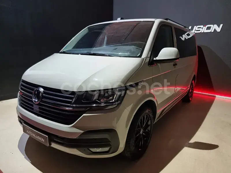 Usado VW Multivan 150 CV (110 kW) 2022 Beige Monovolumen