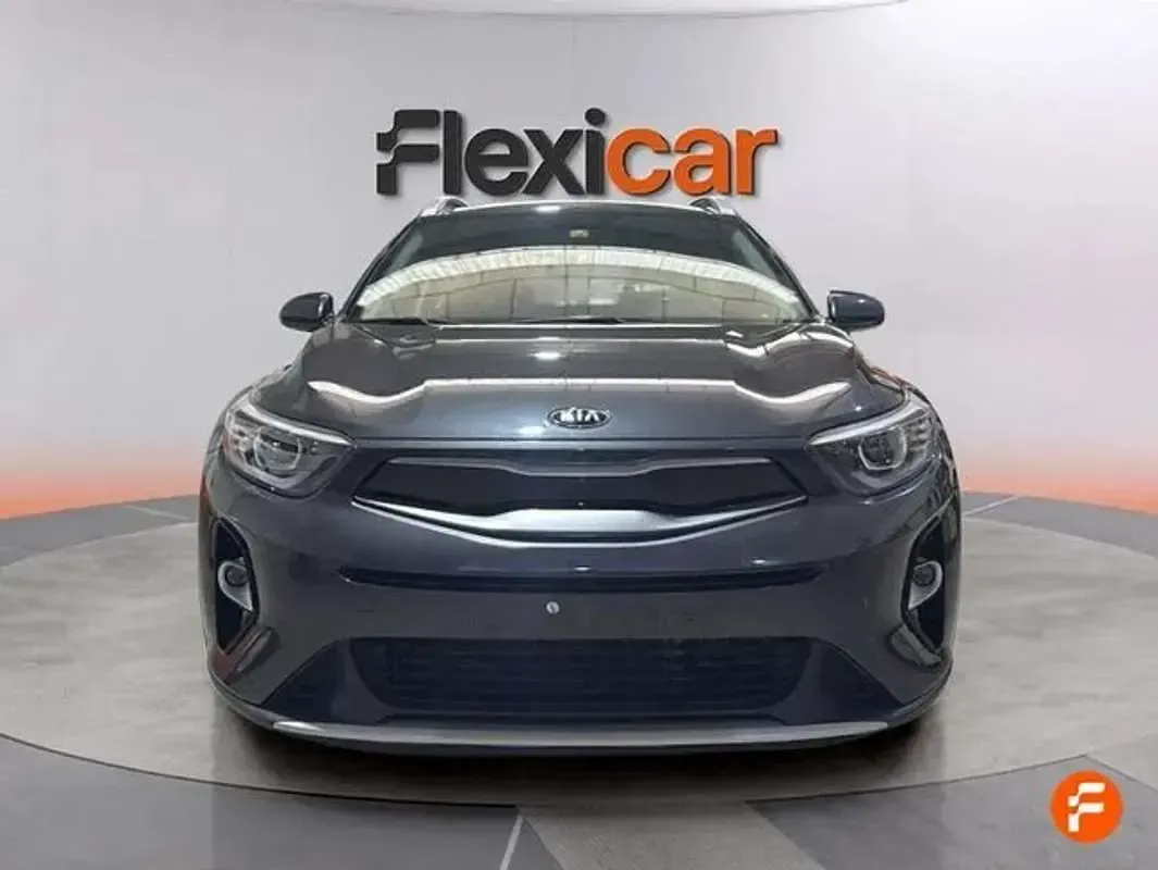 Usado Kia Stonic 120 HP (88 kW) 2020 Cinzento SUV