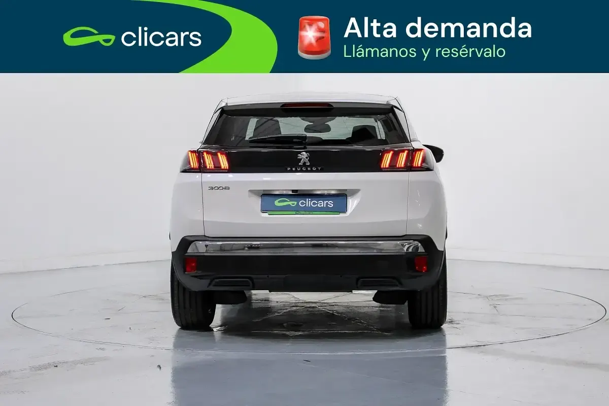 Usado Peugeot 3008 Allure 130 CV (95 kW) 2024 Blanco SUV
