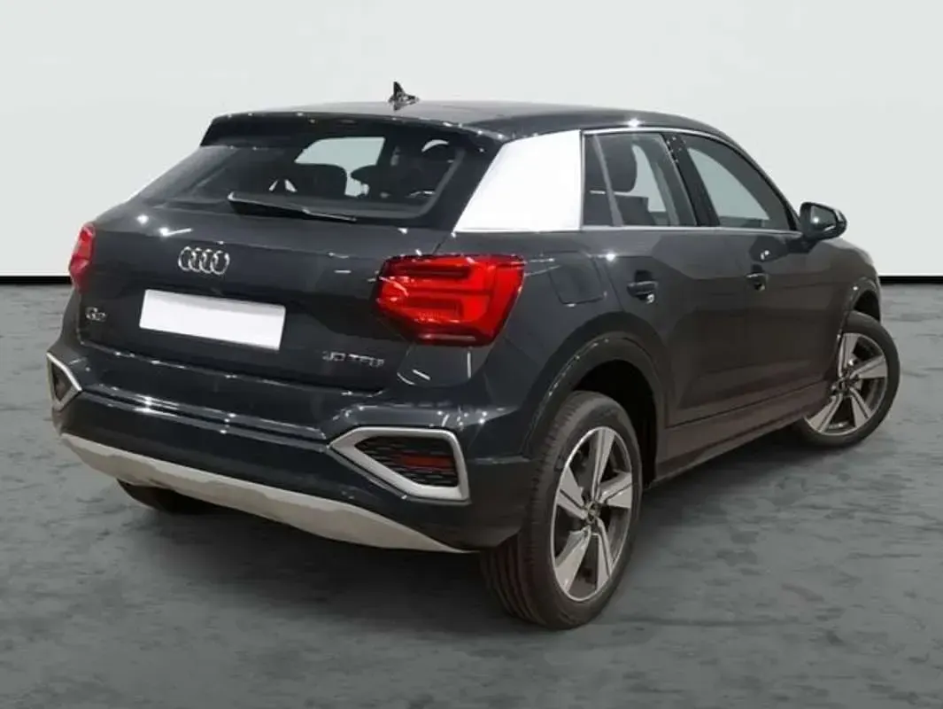 Usado Audi Q2 Sport 116 CV (85 kW) 2025 Gris SUV