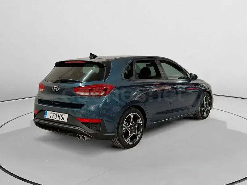 Usado Hyundai i30 N Line 120 CV (88 kW) 2024 Azul Berlina