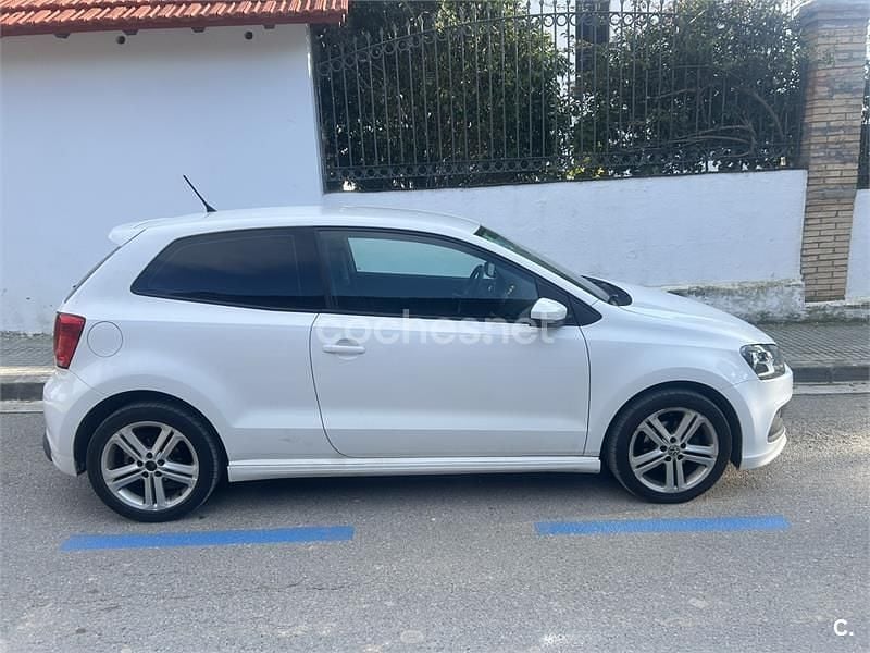 Usado VW Polo Sport 90 CV (66 kW) 2014 Blanco Berlina