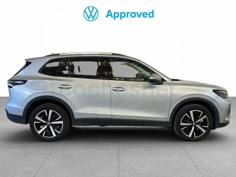 Usado VW Tiguan 204 CV (150 kW) 2025 Gris / plata SUV