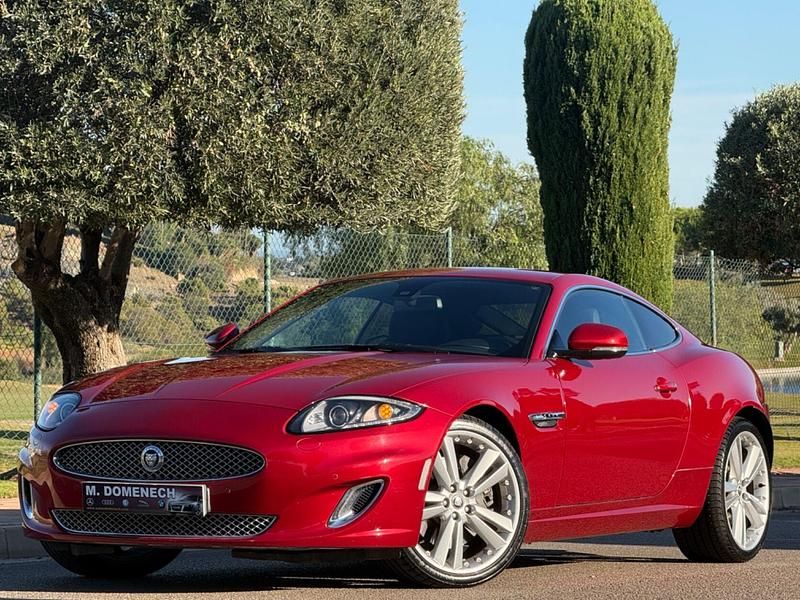 Usado Jaguar XK Portfolio 523 CV (384 kW) 2013 Rojo Coupe