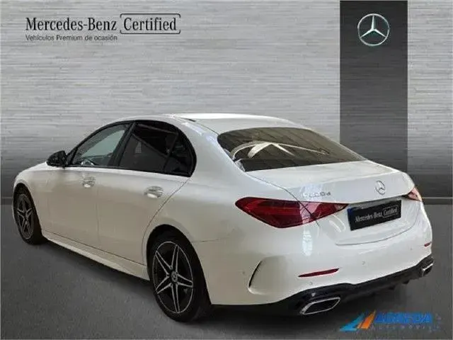Usado Mercedes C220 200 CV (147 kW) 2023 Blanco polar