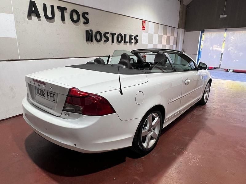 Usado Volvo C70 Summum 150 CV (110 kW) 2011 Blanco Descapotable