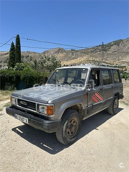 Gris / plata Usado 2000 Isuzu Trooper SUV | 2500 € - Imagen 1/4