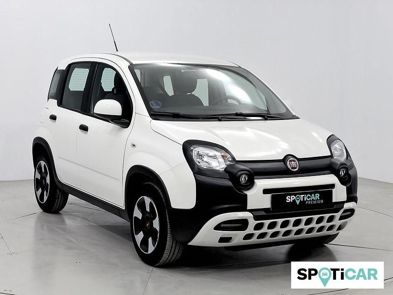Usado Fiat Panda Cross Cross 70 CV (51 kW) 2023 Blanco Utilitario