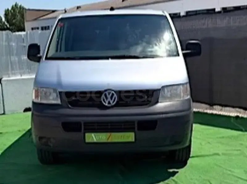 Usado VW Caravelle Trendline 130 CV (95 kW) 2008 Gris / plata Van