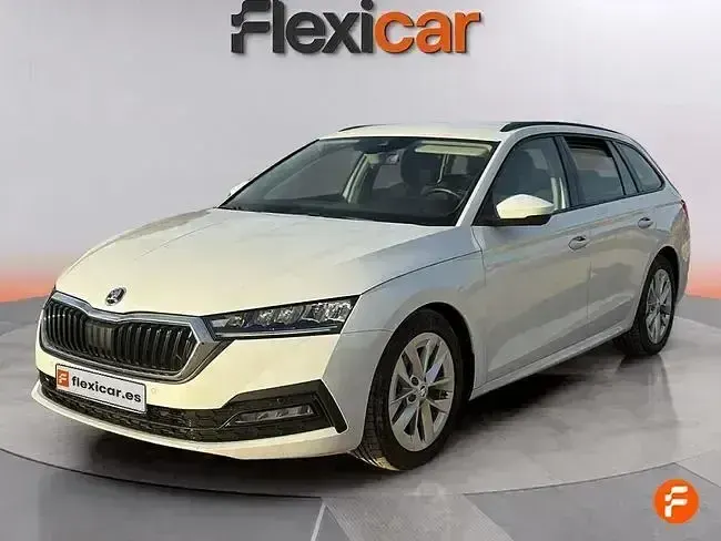 Occasion Skoda Octavia Ambition 115 PK (84 kW) 2023 Wit Stationwagen