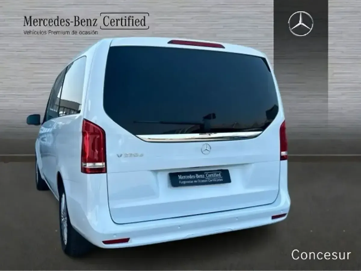 Usado Mercedes V220 163 CV (119 kW) 2023 Blanco Monovolumen