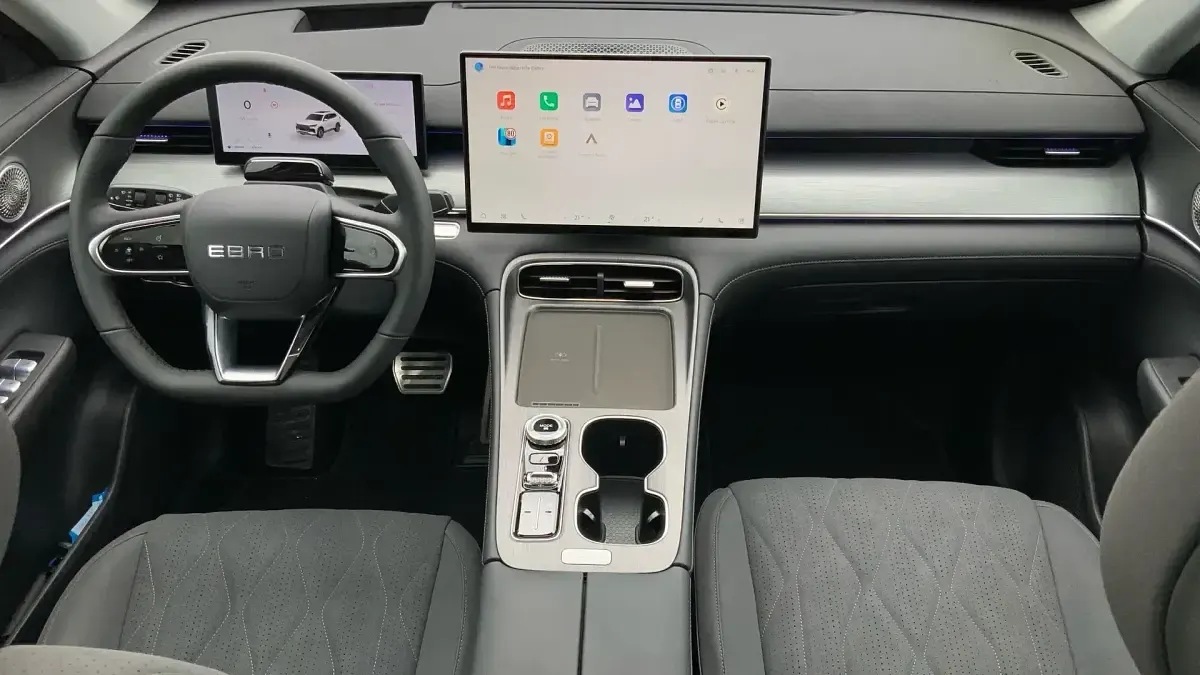 Nuevo Ebro s800 Luxury 279 CV (205 kW) 2025 Gris SUV