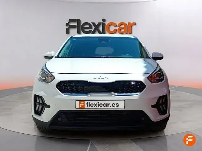 Usado Kia Niro 141 CV (103 kW) 2022 Blanco SUV