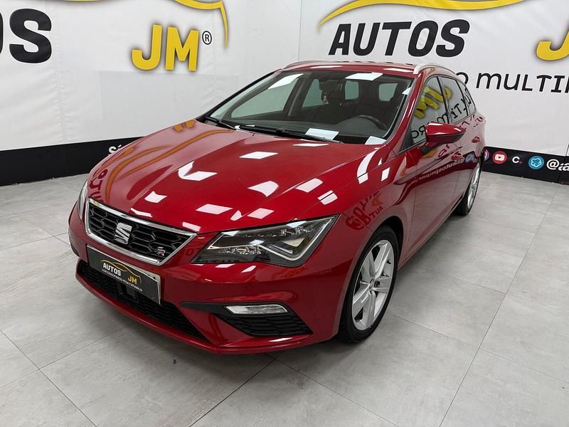 Usado Seat Leon FR 130 CV (95 kW) 2019 Rojo Berlina