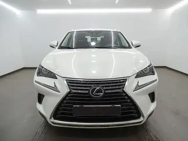 Usado Lexus NX300h Business Edition 197 CV (144 kW) 2019 Blanco SUV