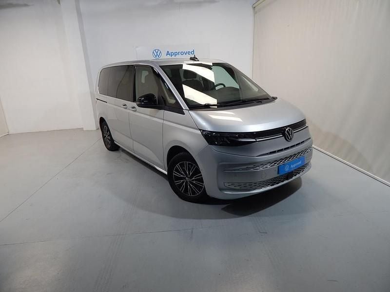 Usado VW Multivan Life 150 CV (110 kW) 2025 Gris Van