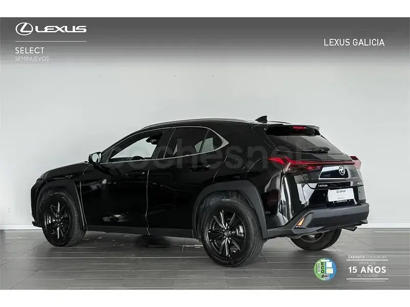 Usado Lexus UX 184 CV (135 kW) 2023 Negro SUV