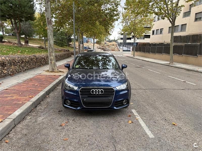 Usado Audi A1 Sportback Ambition 90 CV (66 kW) 2013 Azul Utilitario