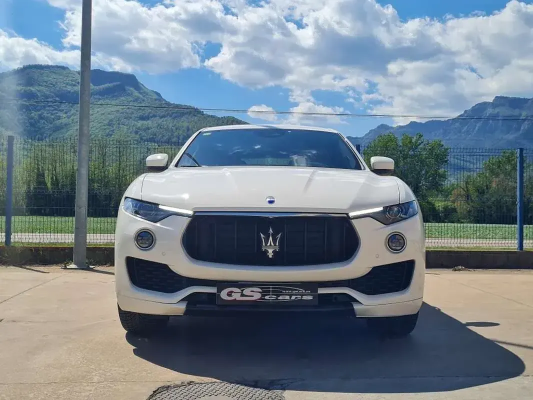 Usado Maserati Levante 430 CV (316 kW) 2016 Blanco SUV