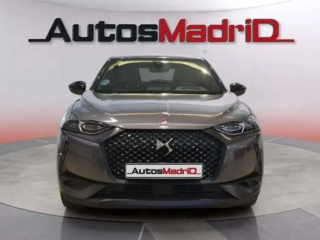 Usado DS Automobiles DS3 Crossback Performance 131 CV (96 kW) 2020 Gris SUV