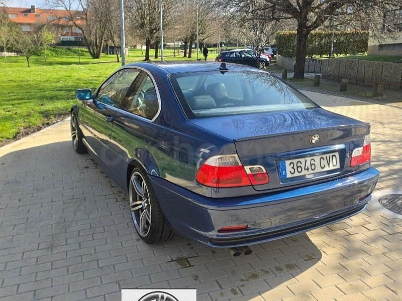 Usado BMW 325 192 CV (141 kW) 2002 Azul Coupe