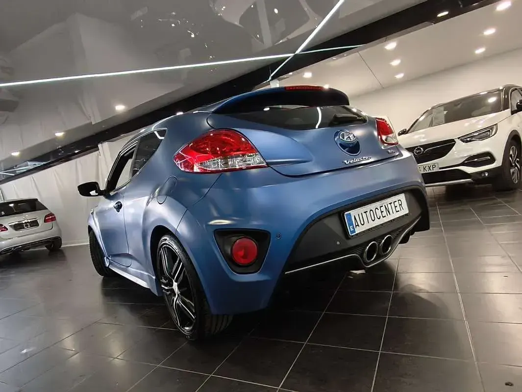 Usado Hyundai Veloster Turbo 185 CV (136 kW) 2017 Azul Utilitario