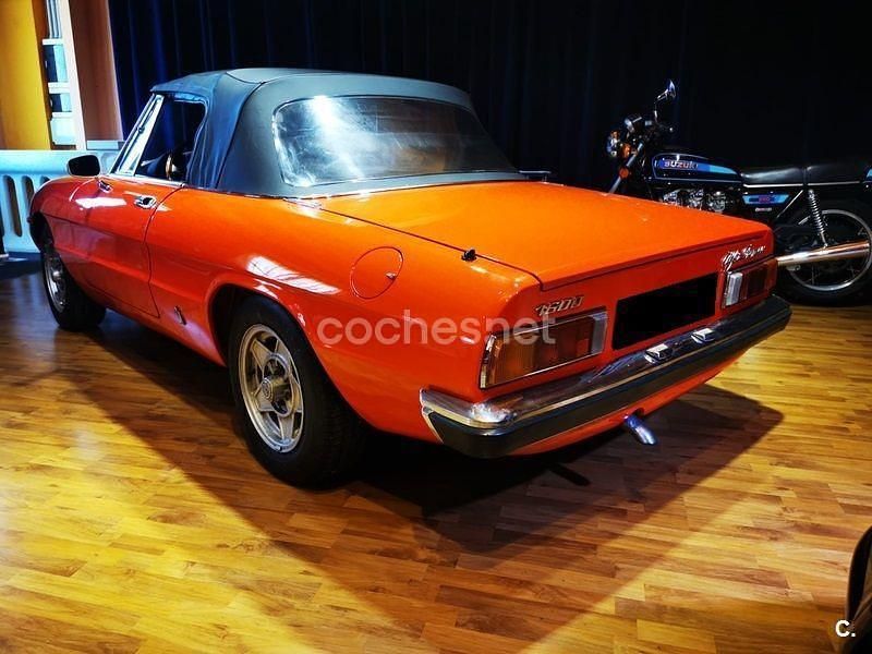 Usado Alfa Romeo Spider 128 CV (94 kW) 1984 Rojo Descapotable