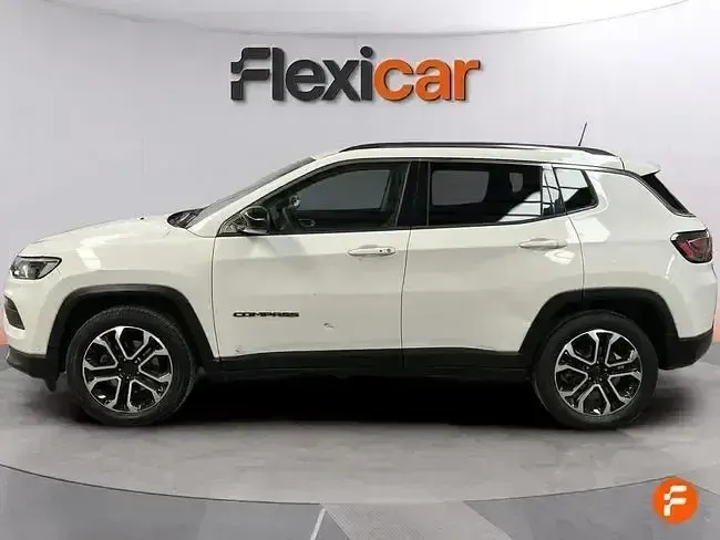 Usado Jeep Compass Longitude 150 CV (110 kW) 2022 Blanco SUV
