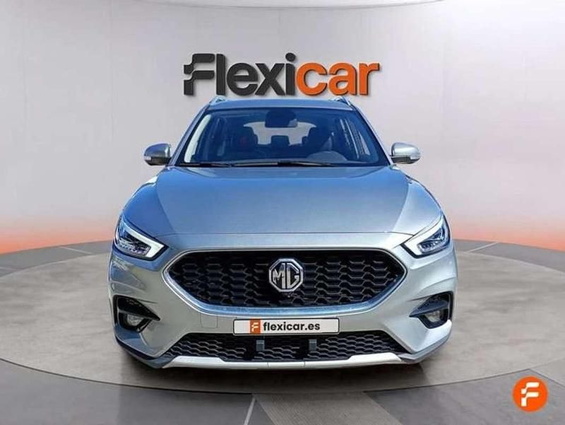 Usado MG ZS Luxury 111 CV (81 kW) 2023 Gris SUV