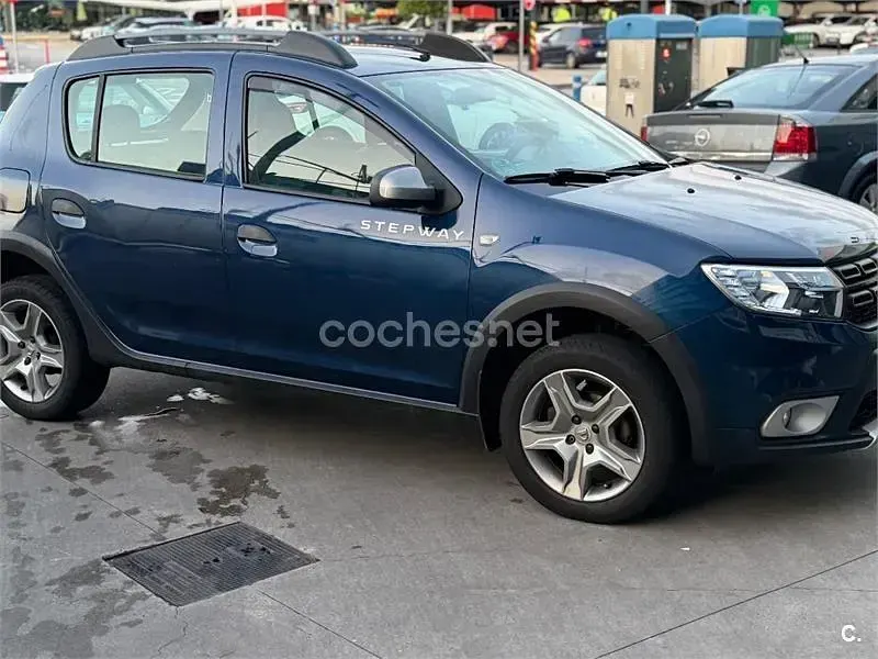 Usado Dacia Sandero Stepway Ambiance 90 CV (66 kW) 2018 Azul Berlina