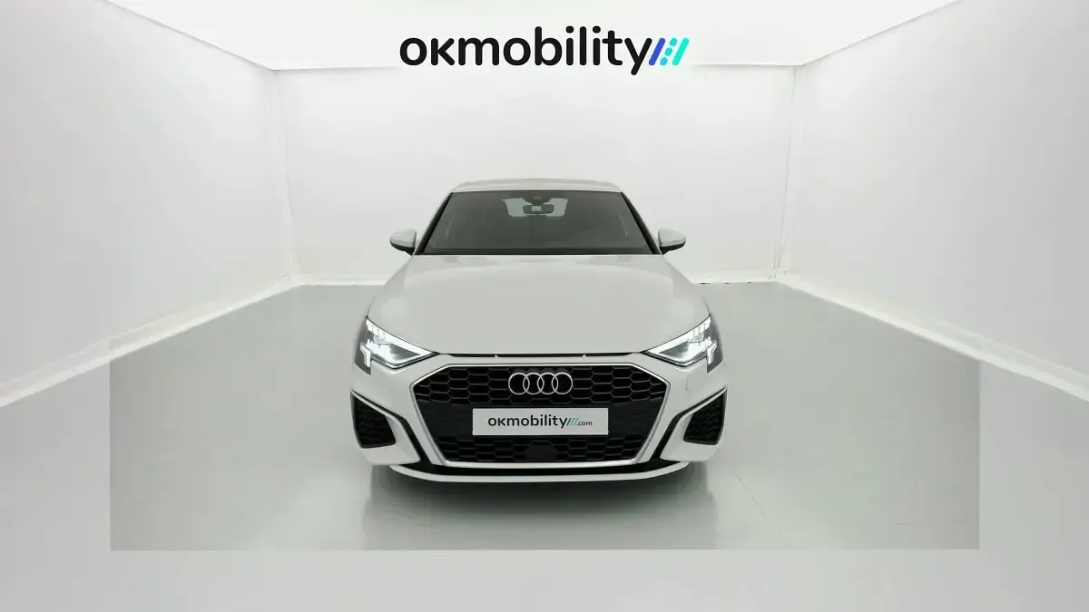 Usado Audi A3 Sportback e-tron S-Line 150 CV (110 kW) 2023 Ibis weiss Utilitario