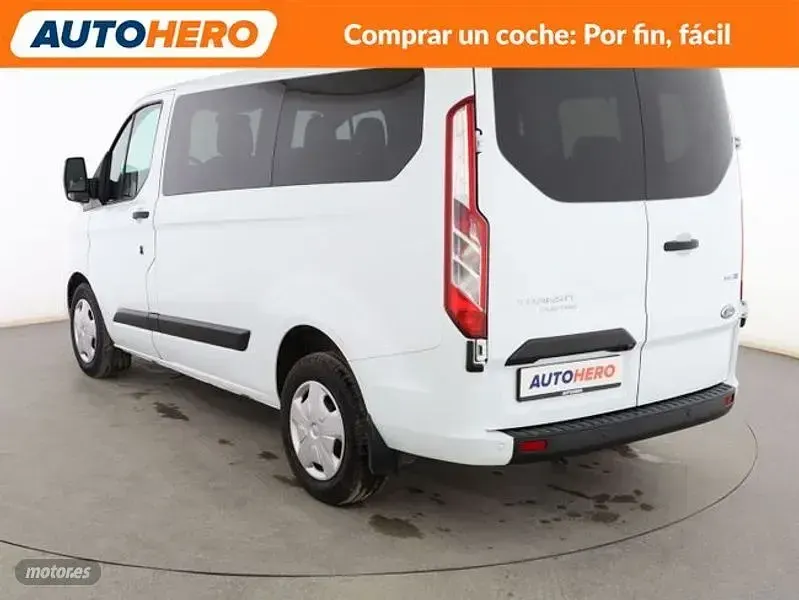 Usado Ford Transit 131 CV (96 kW) 2022 Blanco Familiar