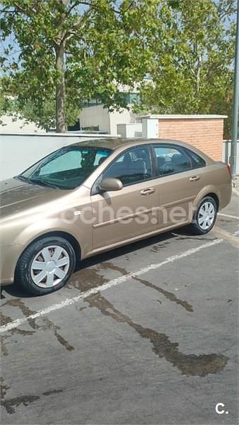 Beige Usado 2007 Chevrolet Nubira SE Berlina | 3500 € (Un poco caro) - Imagen 1/4
