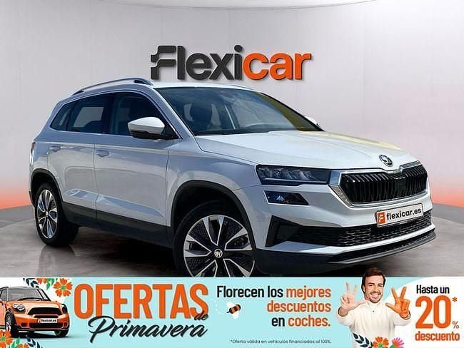 Usado Skoda Karoq Style 150 CV (110 kW) 2023 Blanco SUV